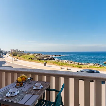 Azzurra Holidays Apartment